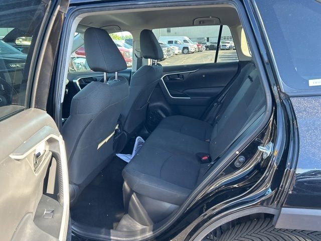 2023 Toyota RAV4 Hybrid LE