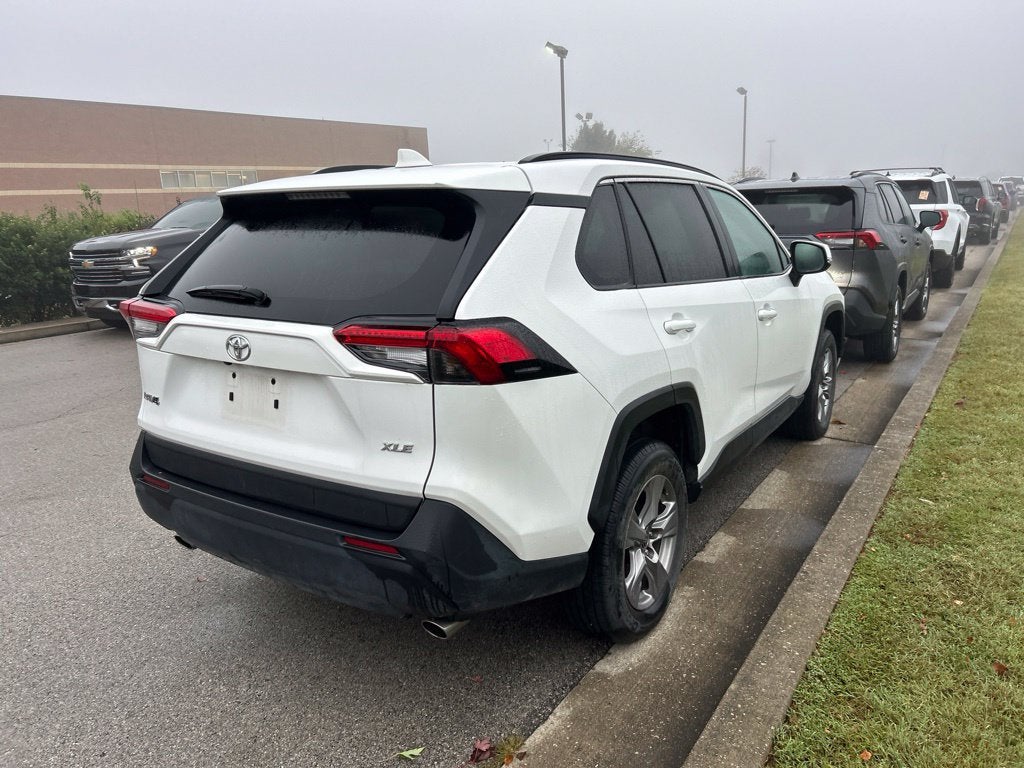 2025 Toyota RAV4 XLE