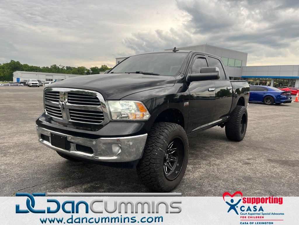 2016 RAM 1500 Big Horn 4x4 Crew Cab 5'7's photo