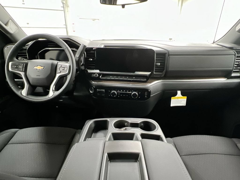 2025 Chevrolet Silverado 1500 LT (2FL)