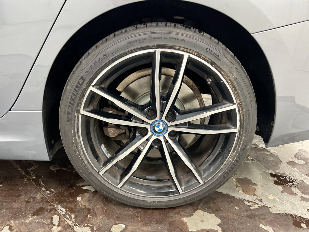 2023 BMW 3 Series 330e