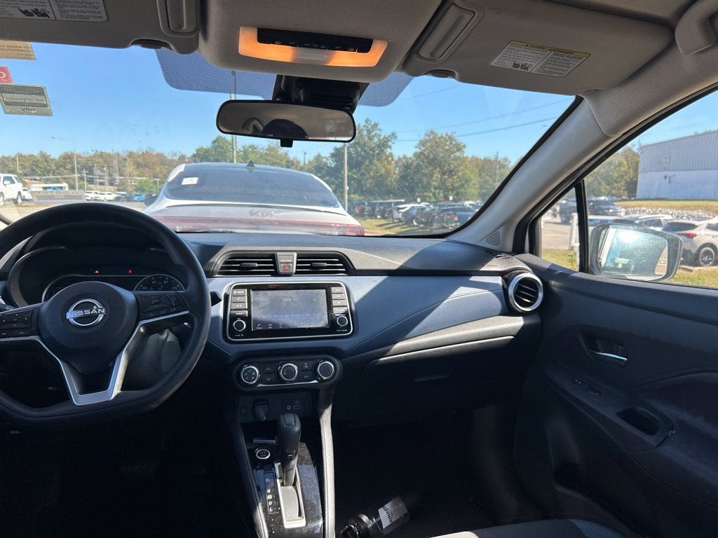 2023 Nissan Versa SV