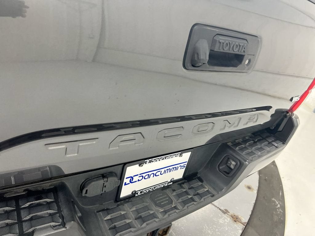 2017 Toyota Tacoma SR5