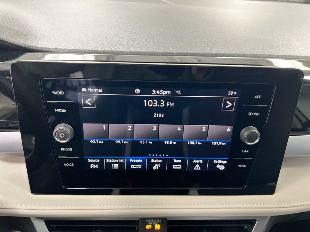 2025 Volkswagen Taos SE