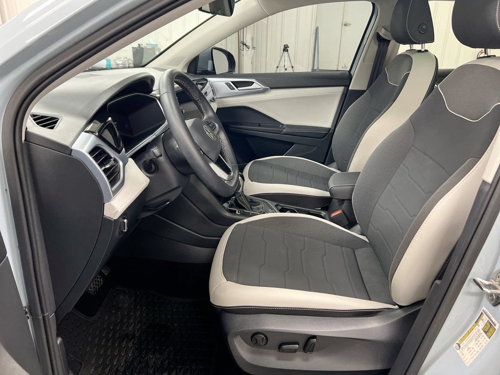 2025 Volkswagen Taos SE