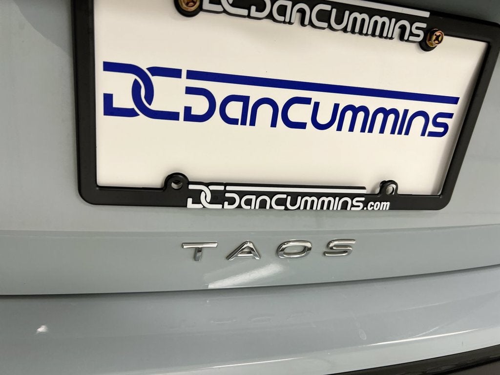 2025 Volkswagen Taos SE