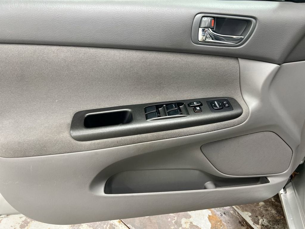2005 Toyota Camry STD
