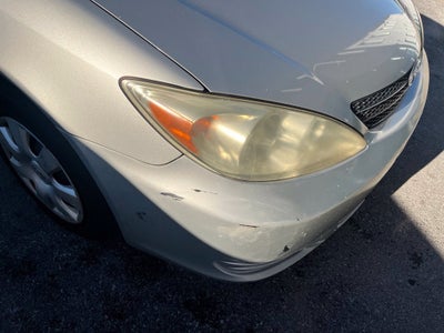 2004 Toyota Camry LE