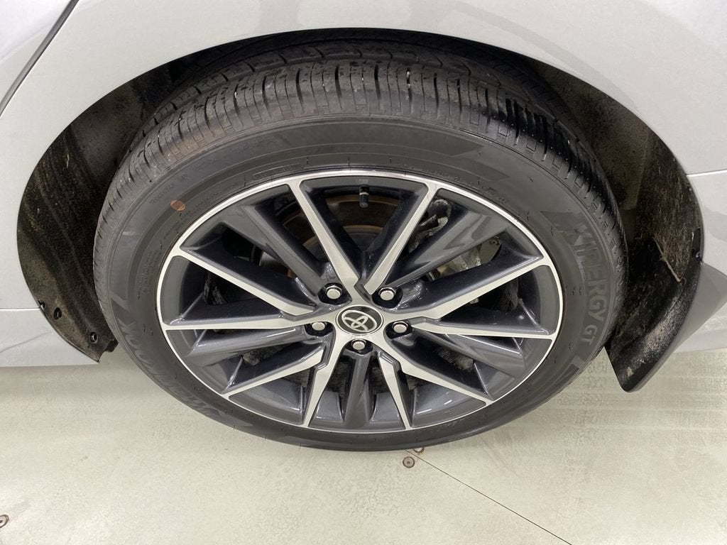 2021 Toyota Camry Hybrid XLE