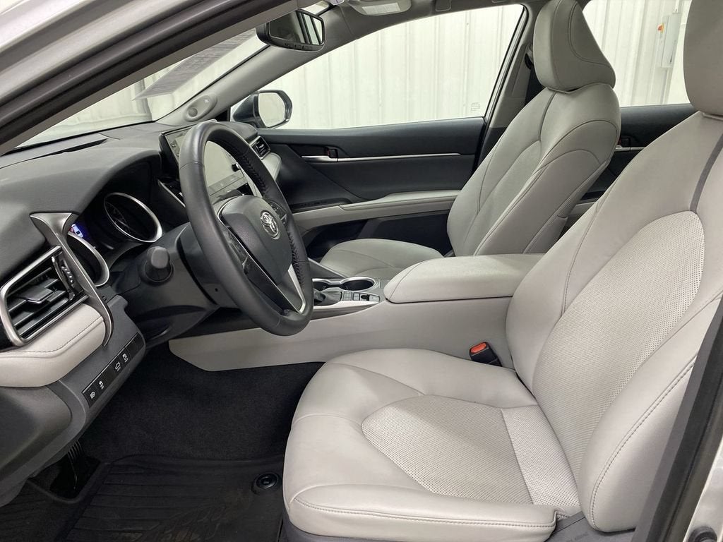 2021 Toyota Camry Hybrid XLE