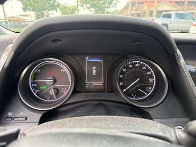 2022 Toyota Camry Hybrid SE