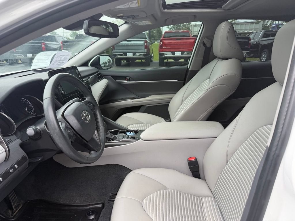 2023 Toyota Camry Hybrid SE