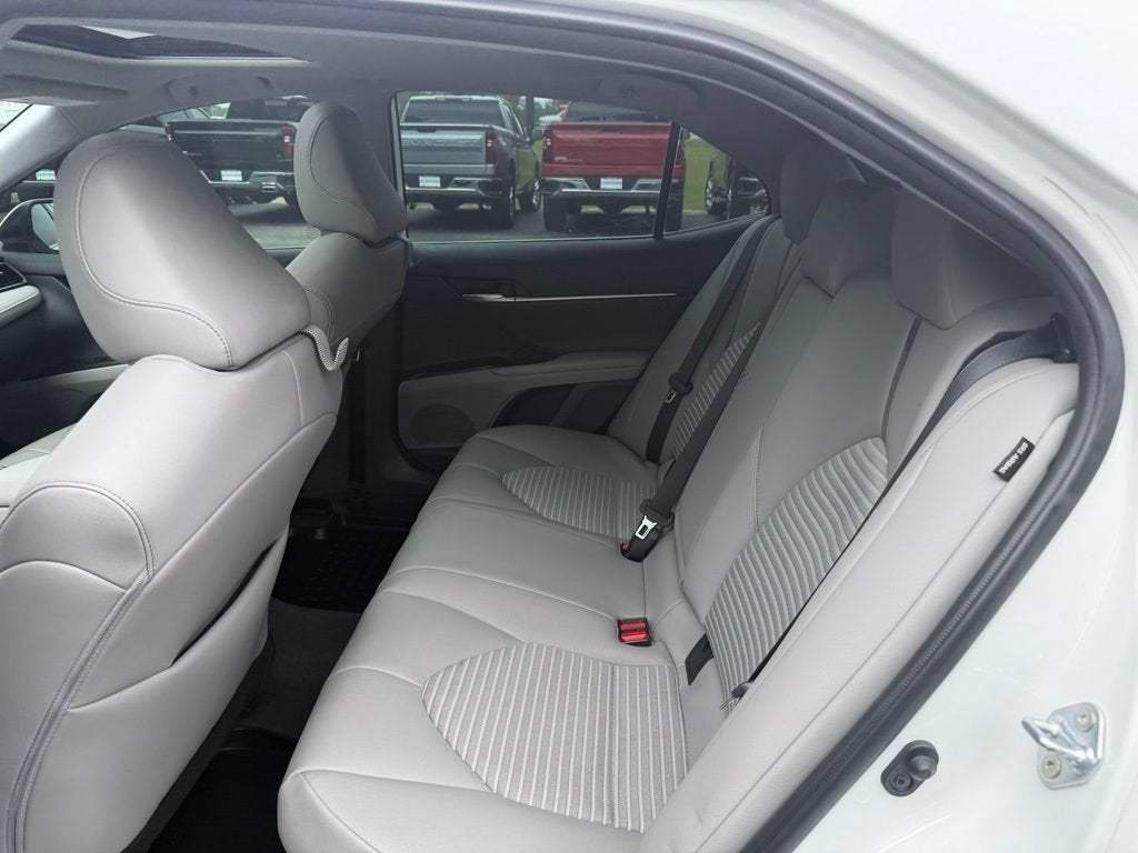2023 Toyota Camry Hybrid SE