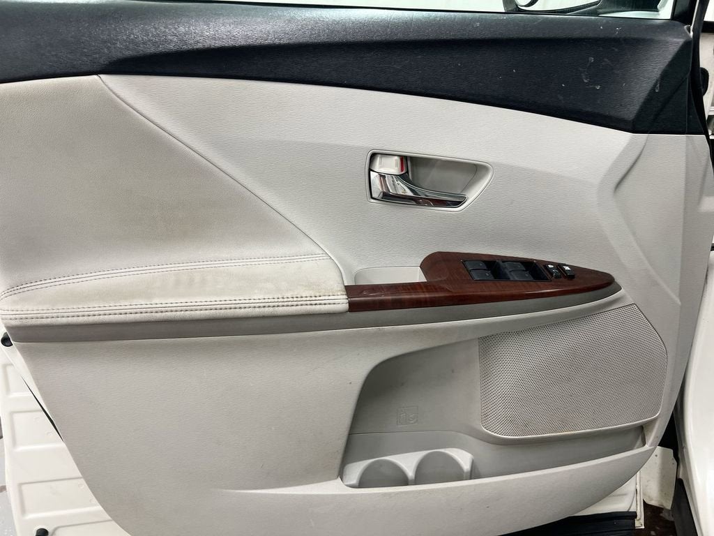 2010 Toyota Venza 4dr Wgn V6 FWD (Natl)
