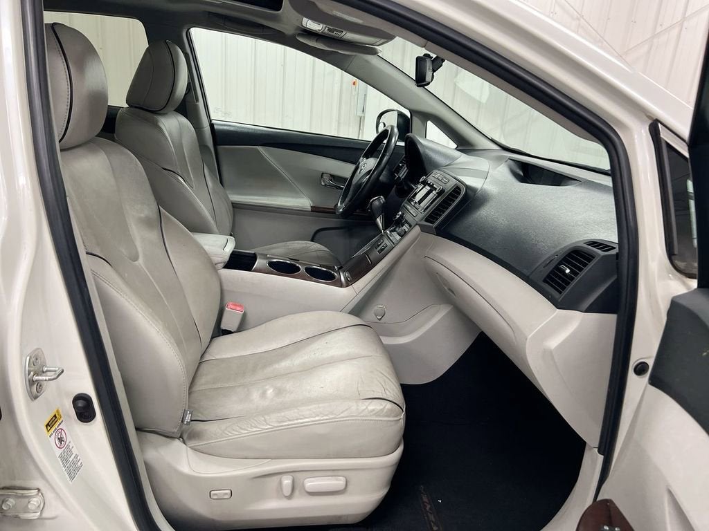 2010 Toyota Venza 4dr Wgn V6 FWD (Natl)