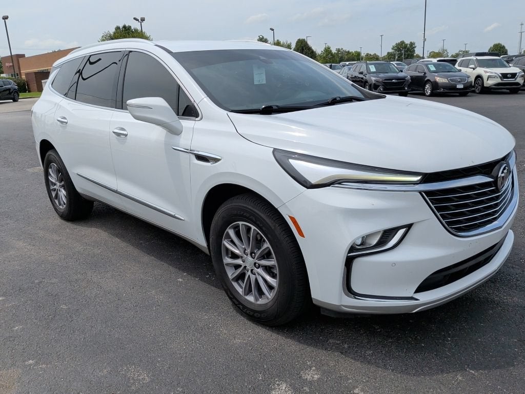 2022 Buick Enclave Essence