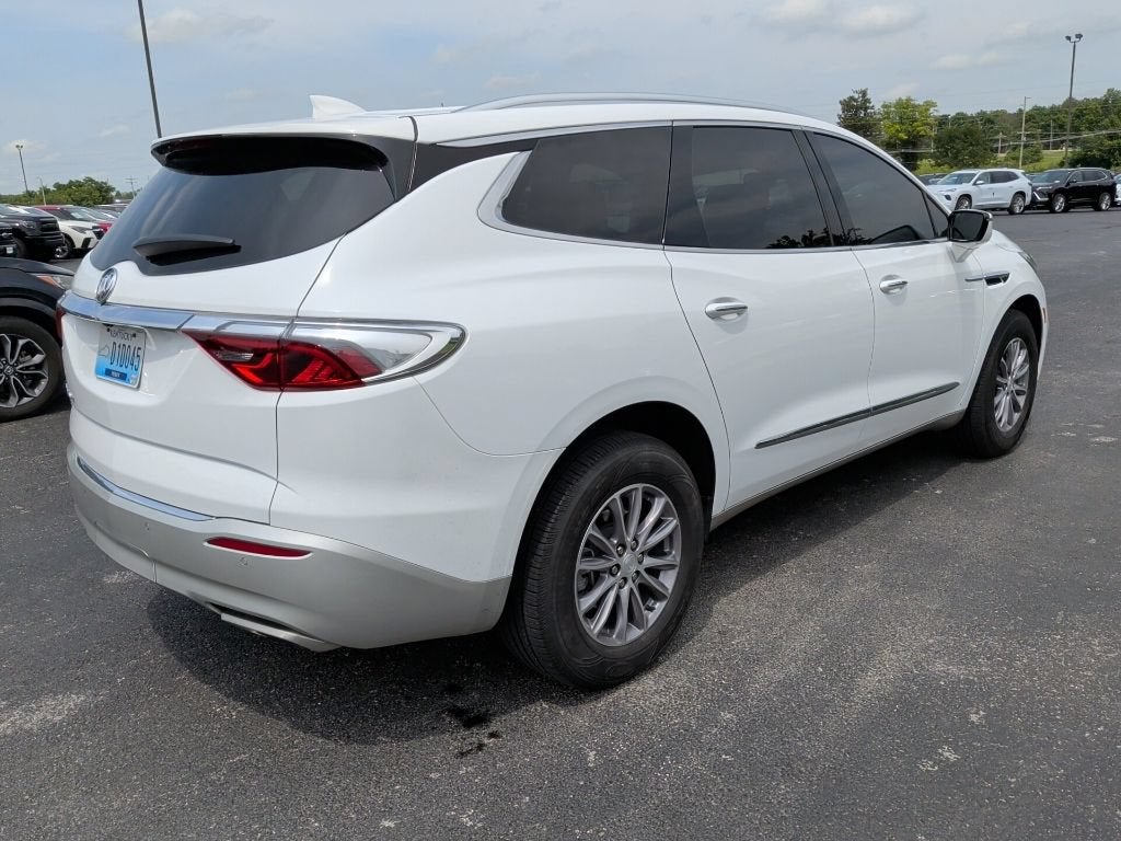 2022 Buick Enclave Essence