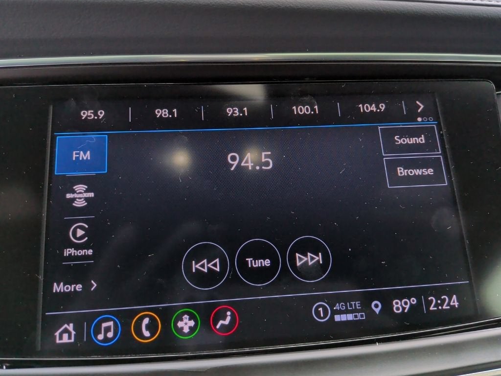2022 Buick Enclave Essence