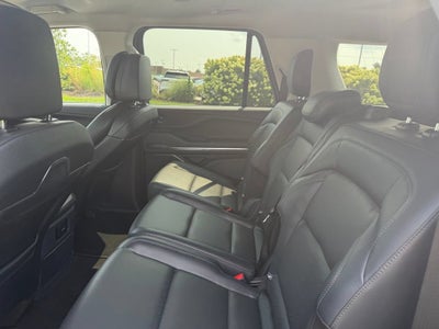2026 Lincoln Navigator L Premiere