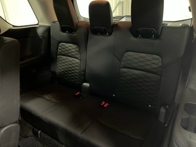 2023 Nissan Pathfinder SV