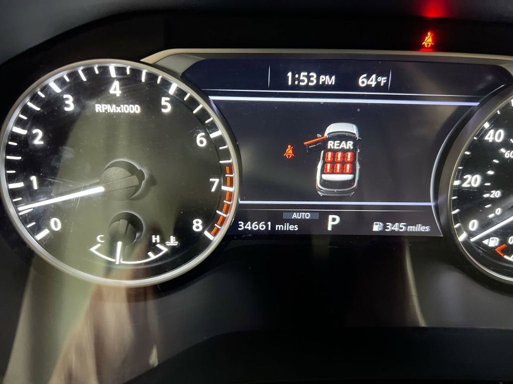 2025 Nissan Pathfinder SV