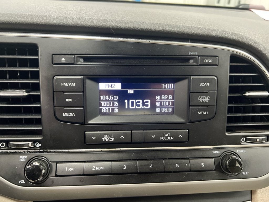 2017 Hyundai Elantra SE