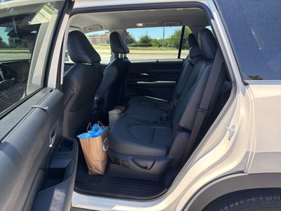 2024 Toyota Grand Highlander XLE