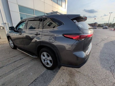 2022 Toyota Highlander LE