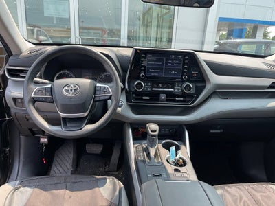 2022 Toyota Highlander L