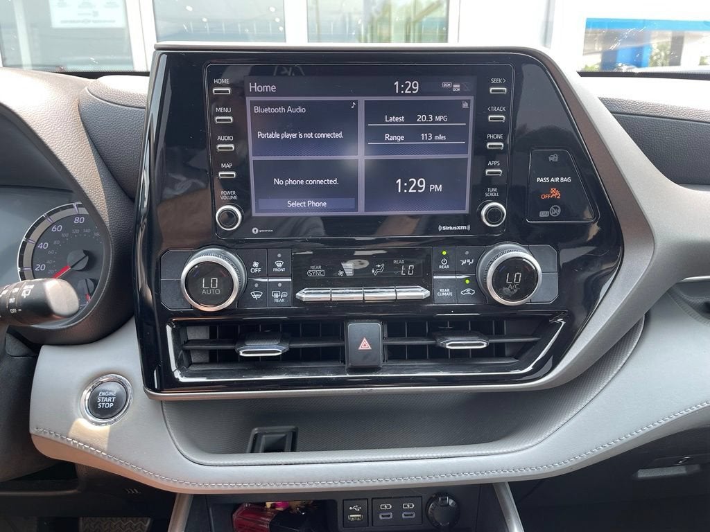 2022 Toyota Highlander L