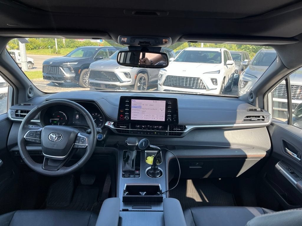 2024 Toyota Sienna XSE