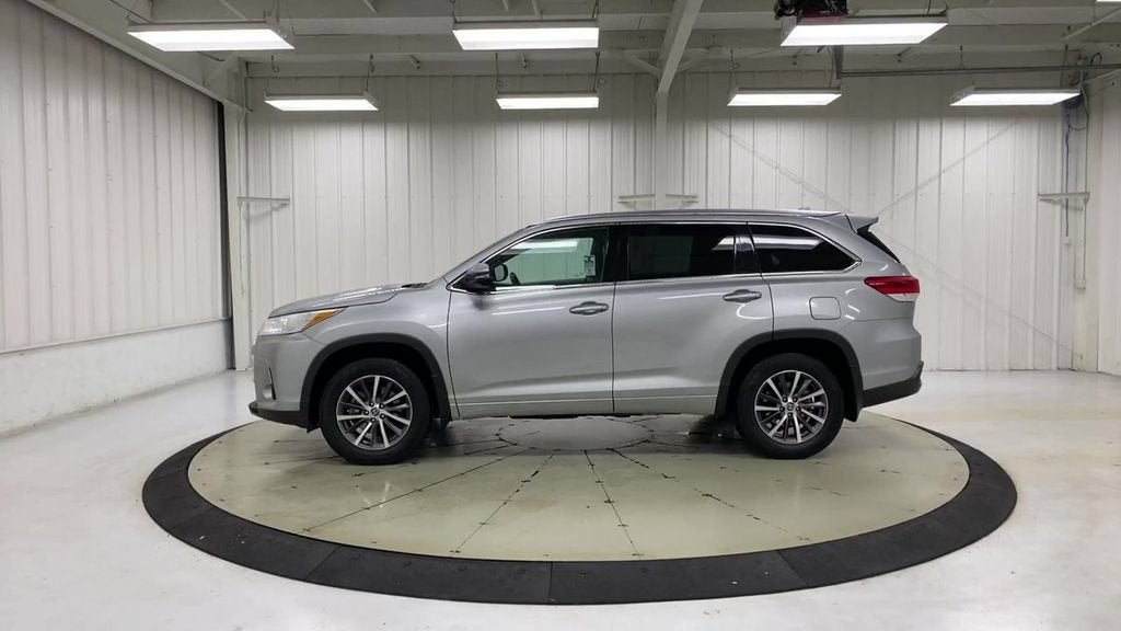 2018 Toyota Highlander SE