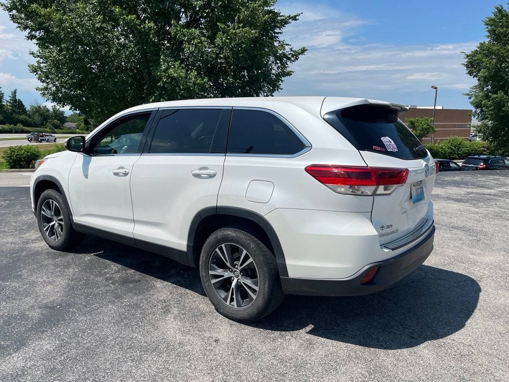 2019 Toyota Highlander LE
