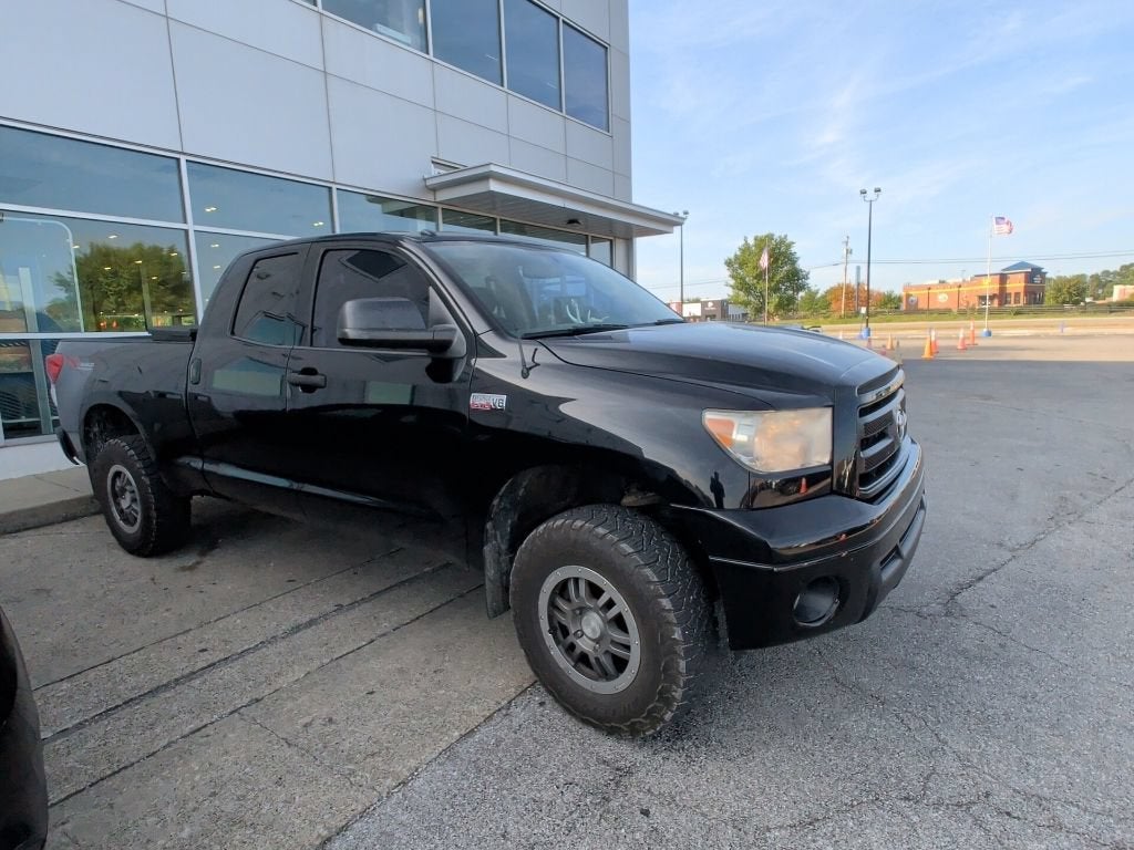 2012 Toyota Tundra 4WD Truck Double Cab 5.7L FFV V8 6-Spd AT (Natl)