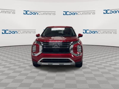 2023 Mitsubishi Outlander SE