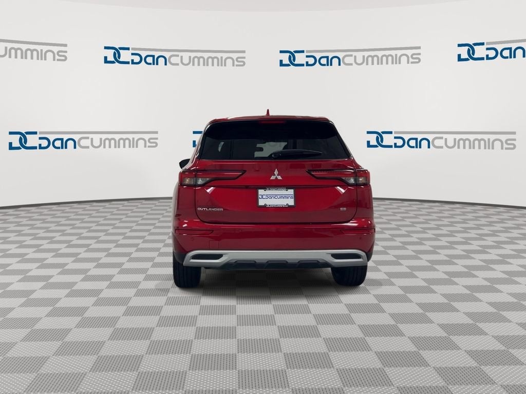 2023 Mitsubishi Outlander SE