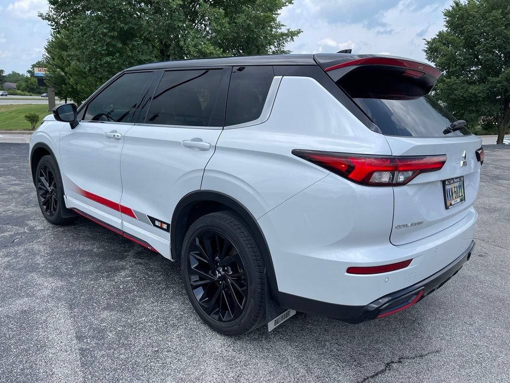 2024 Mitsubishi Outlander SE