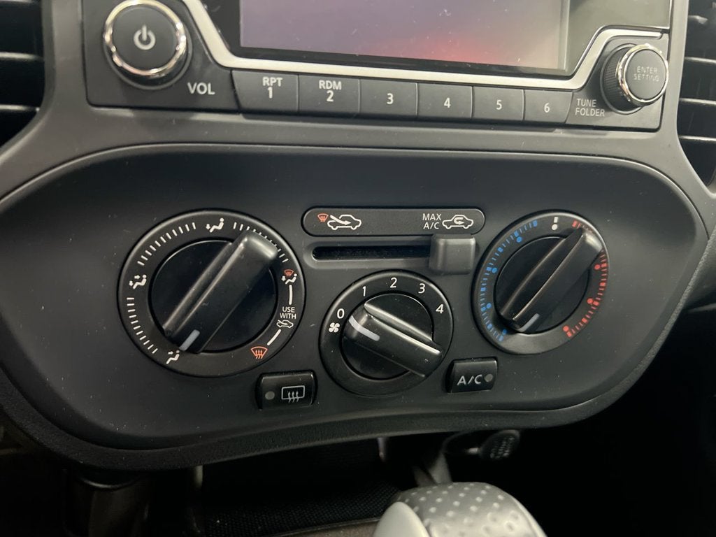 2015 Nissan JUKE S
