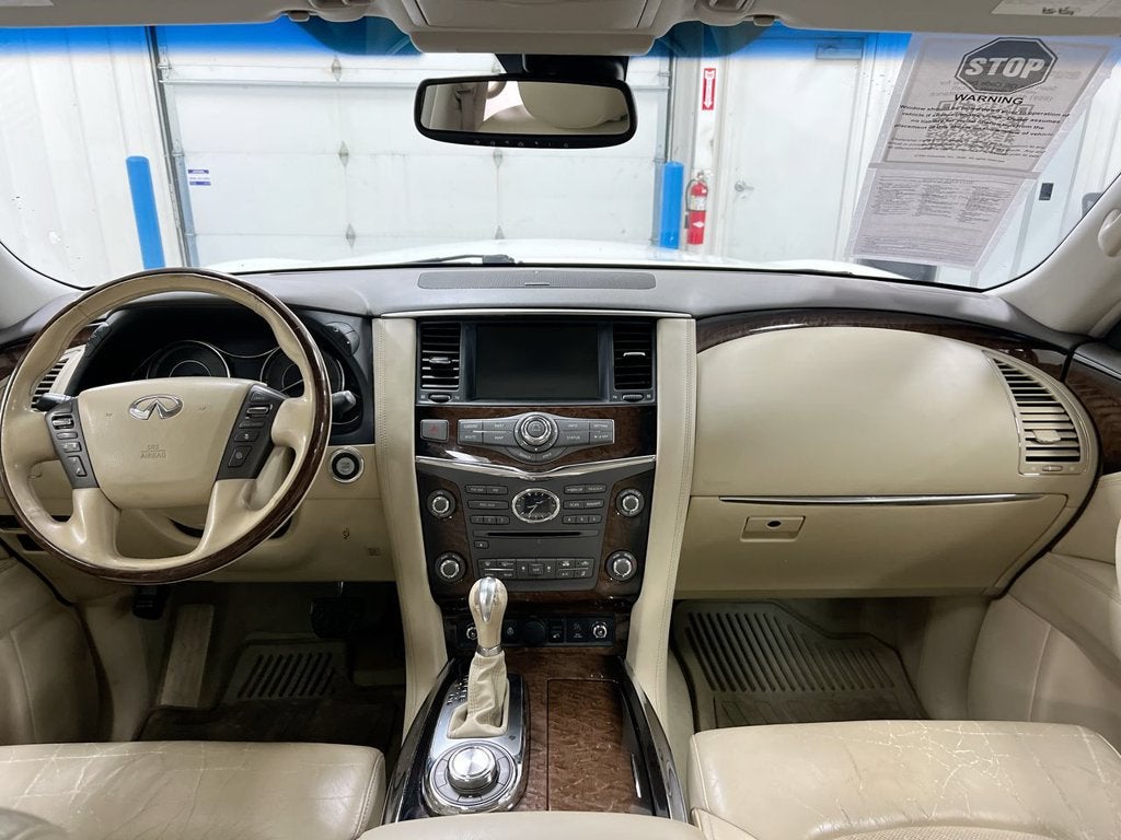 2011 INFINITI QX56 7-passenger