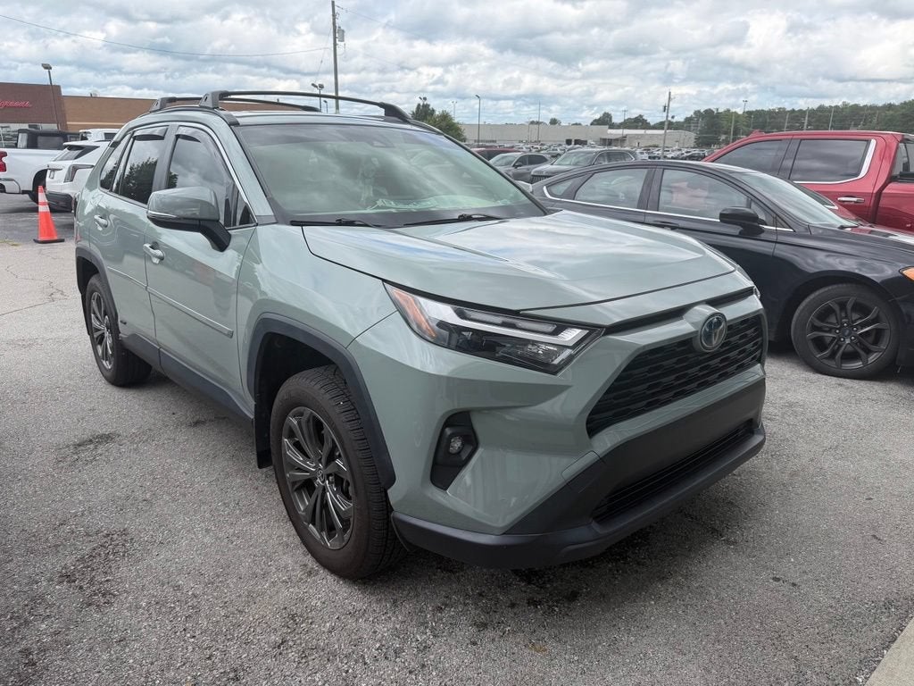 2022 Toyota RAV4 Hybrid XLE Premium