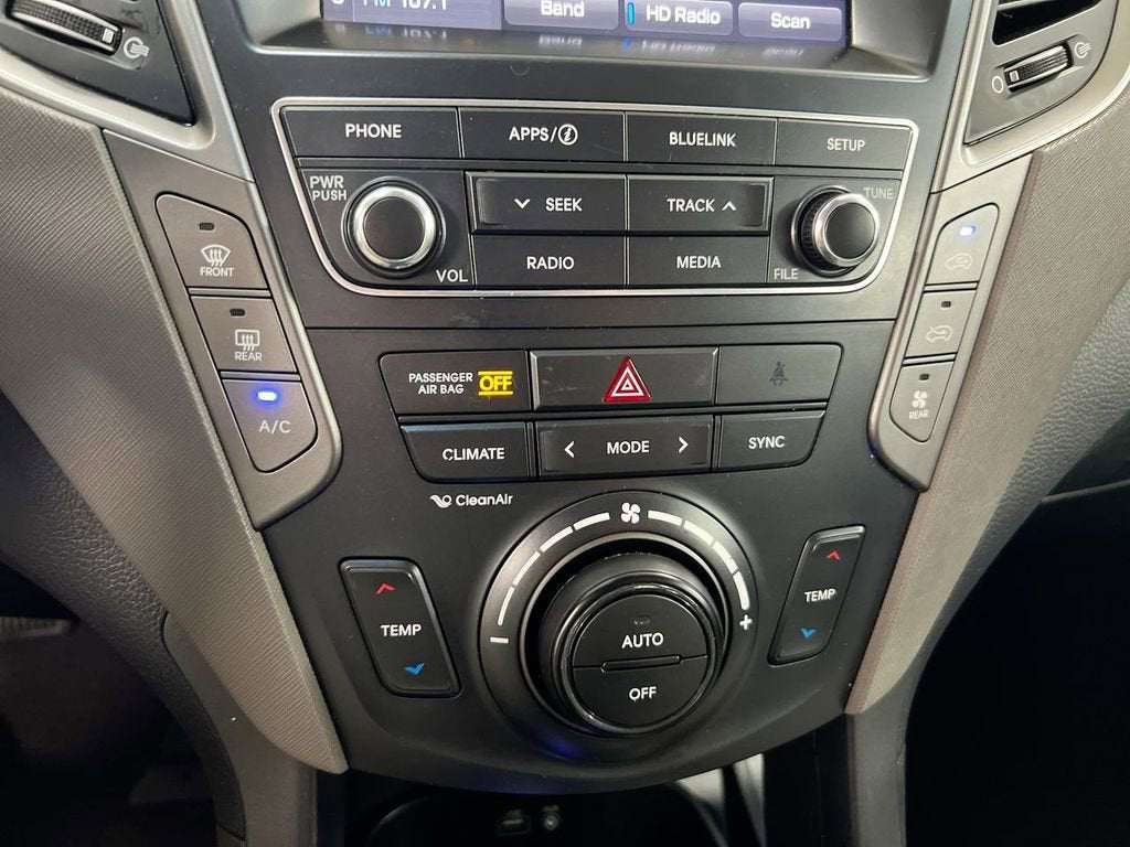 2017 Hyundai Santa Fe SE
