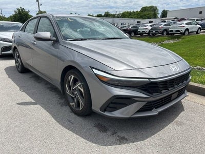 2025 Hyundai Elantra Limited