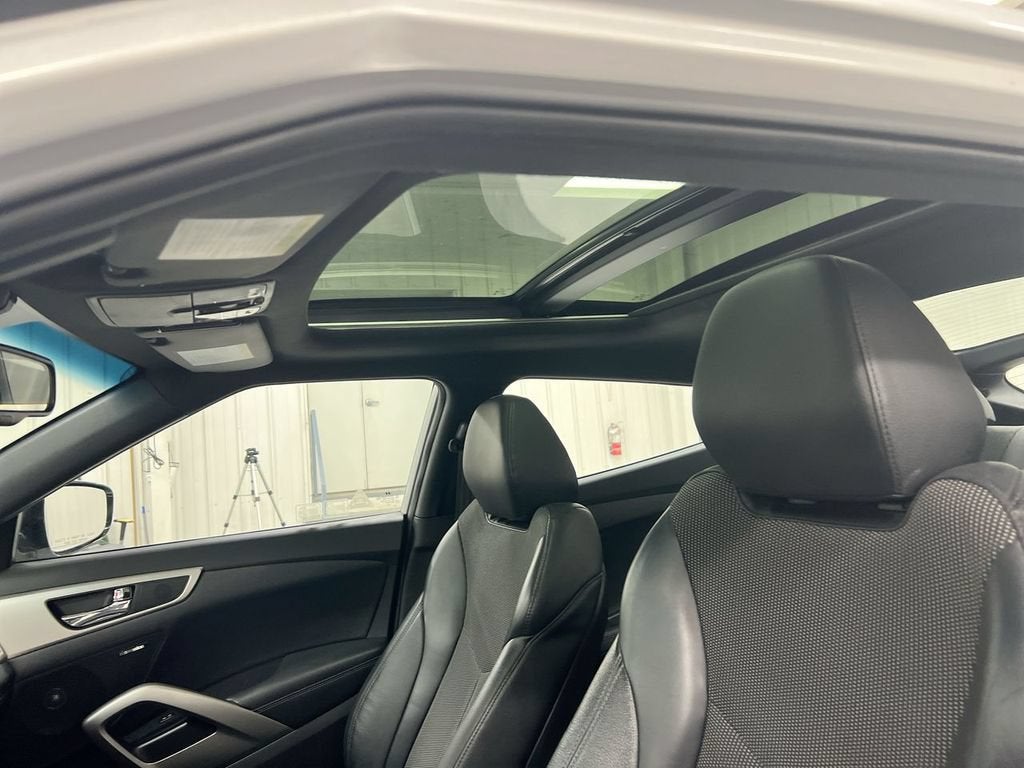 2016 Hyundai Veloster 3dr Cpe Auto