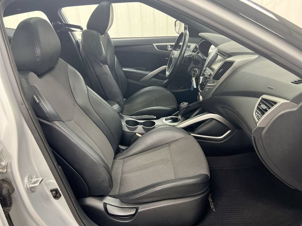 2016 Hyundai Veloster 3dr Cpe Auto