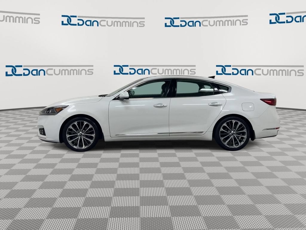 2019 Kia Cadenza Technology