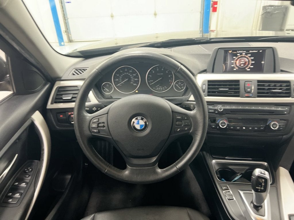 2015 BMW 3 Series 320i