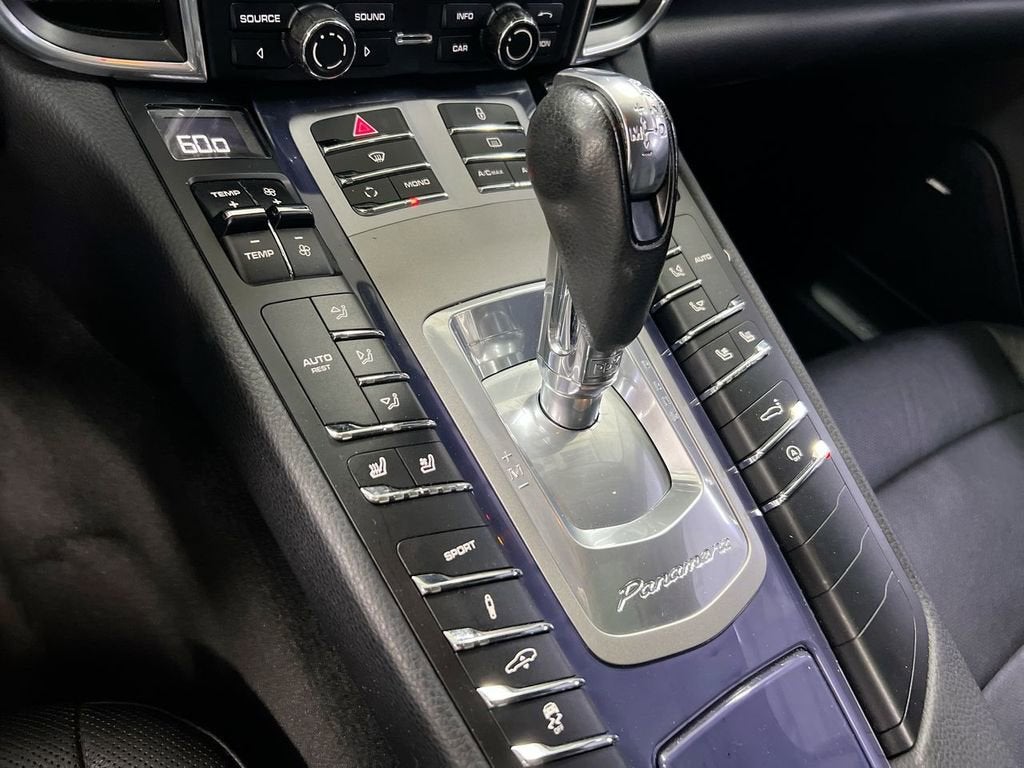 2011 Porsche Panamera 4dr HB