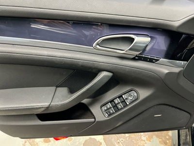 2011 Porsche Panamera 4dr HB