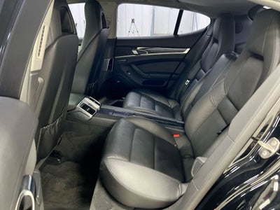 2011 Porsche Panamera 4dr HB