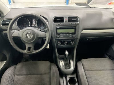 2011 Volkswagen Golf 4dr HB Auto